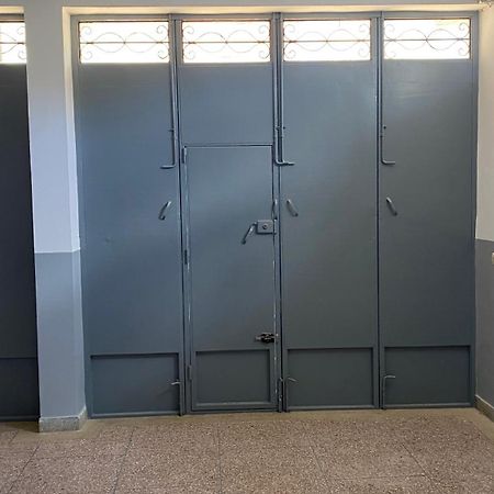 קסאר אס סגהיר Big Appartement In Ksar Sgher And Close מראה חיצוני תמונה
